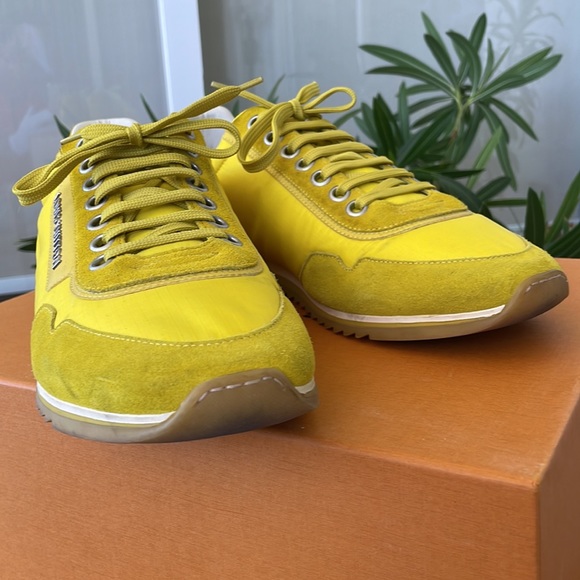 Louis Vuitton mens sneakers size LV10 - Picture 6 of 11